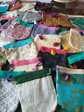 Lote 50 bolsitas de seda