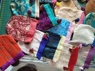 Lote 50 bolsitas de seda