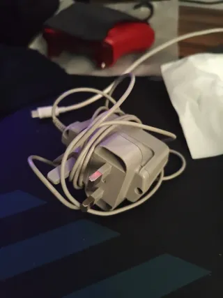 Cargador Nintendo DS - enchufe tipo G