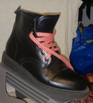 Botines negros talla 40