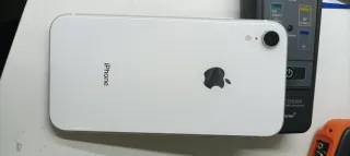 iPhone XR bianco