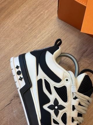 Sneakers Louis Vuitton nere e bianche