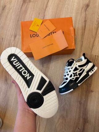 Sneakers Louis Vuitton nere e bianche