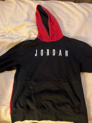 Sudadera Jordan Negra y Roja