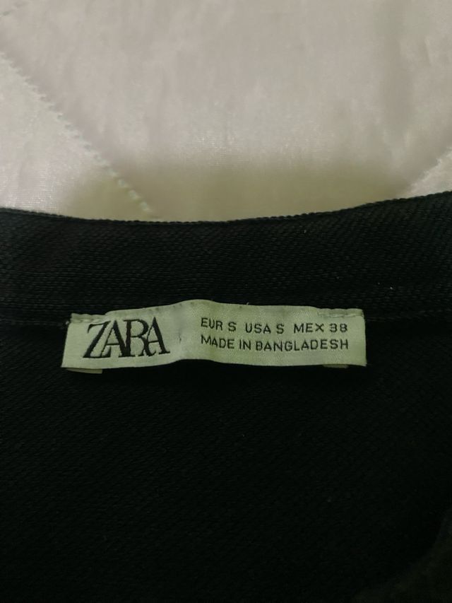 Camiseta Zara Negra Talla S