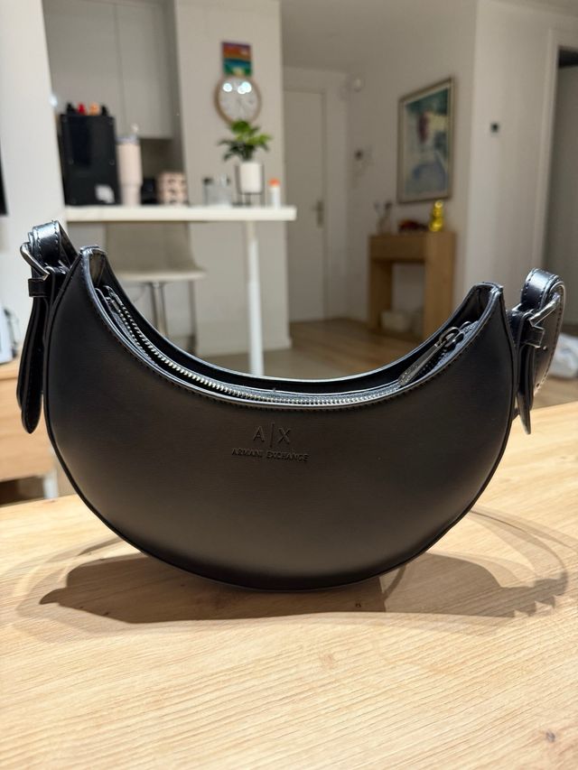 Bolso Armani Exchange Negro Media Luna