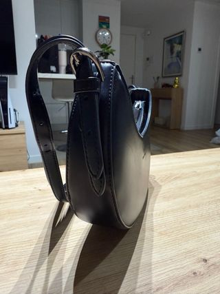 Bolso Armani Exchange Negro Media Luna
