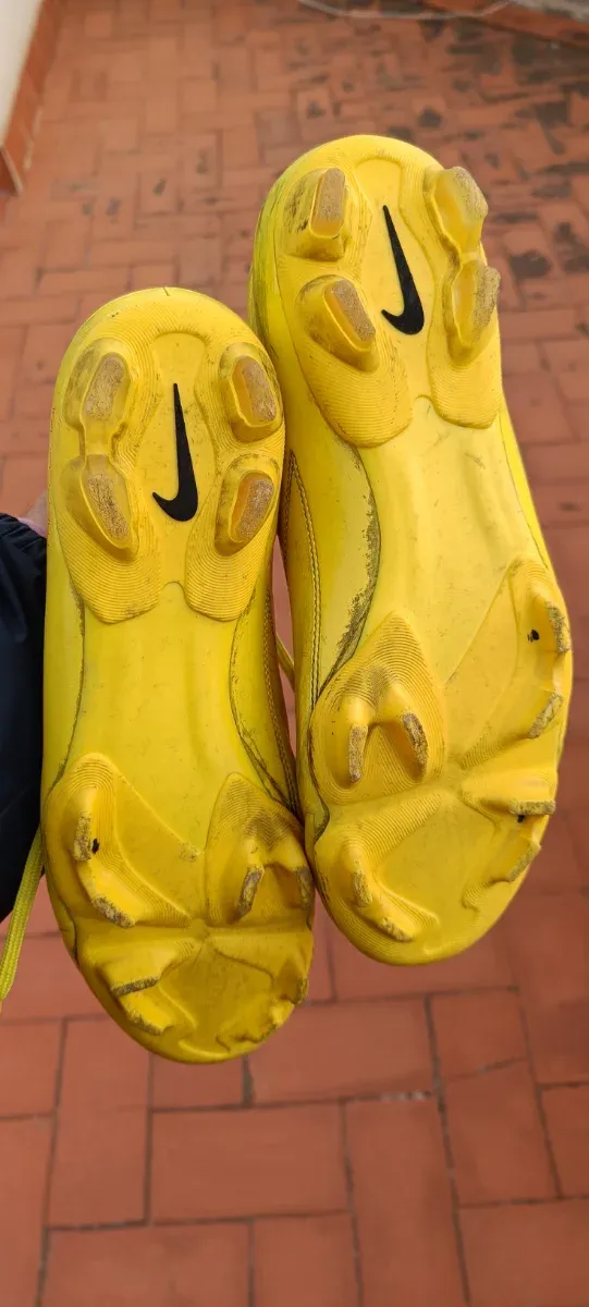 Botas de fútbol Nike Mercurial Amarillas