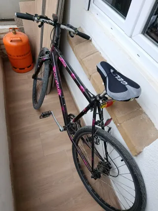 Bicicleta de Montaña AT-100