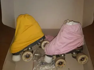 Pattini bianchi risport taglia 32 con scatola