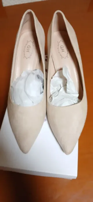 Zapatos de tacón beige
