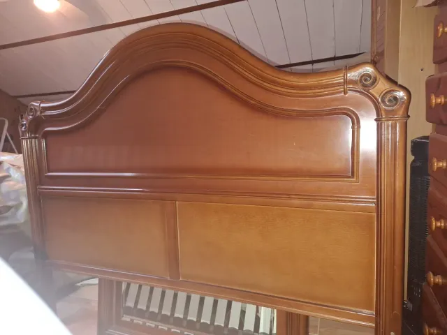 Cabecero de cama de madera