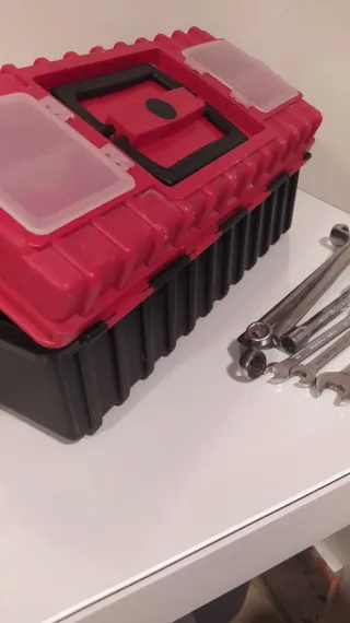 Caja de herramientas de plástico resistente