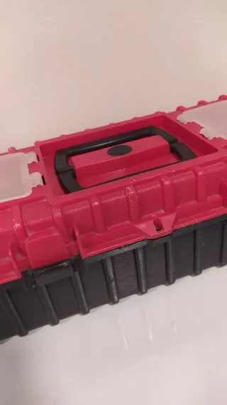 Caja de herramientas de plástico resistente