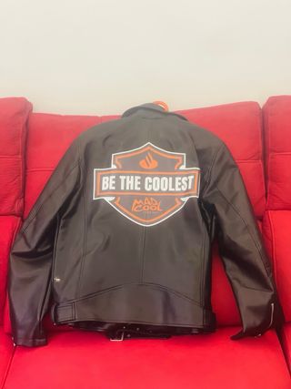 Cazadora Exclusiva MADCOOL cuero Talla L