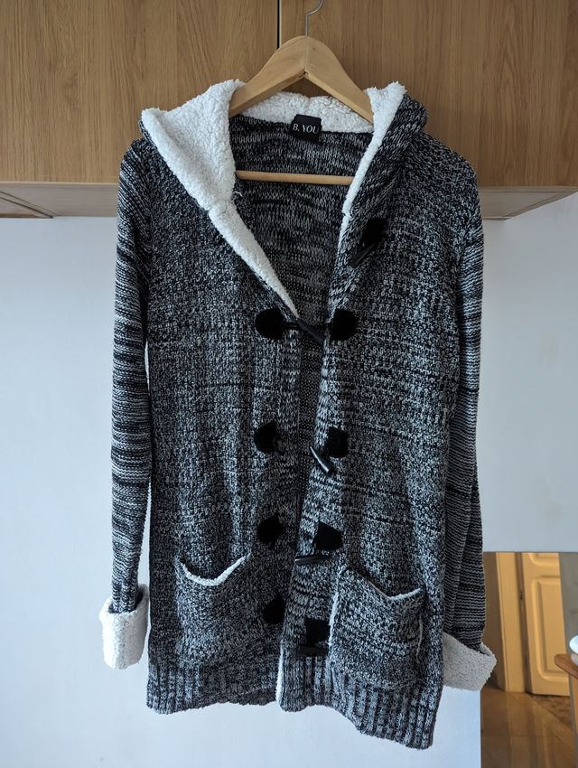 Cárdigan B. YOU feminino cinza e branco