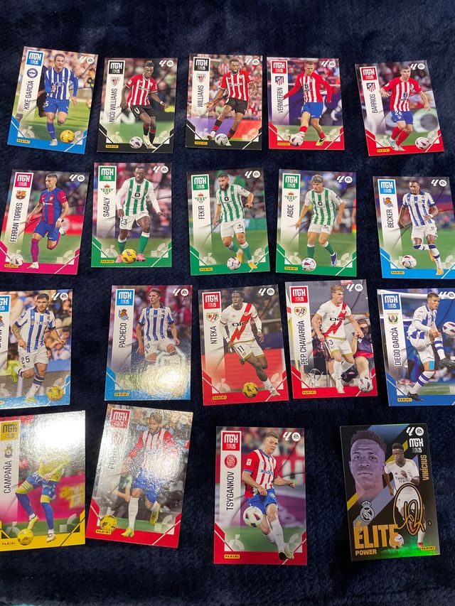 Lote de cromos de fútbol reservado