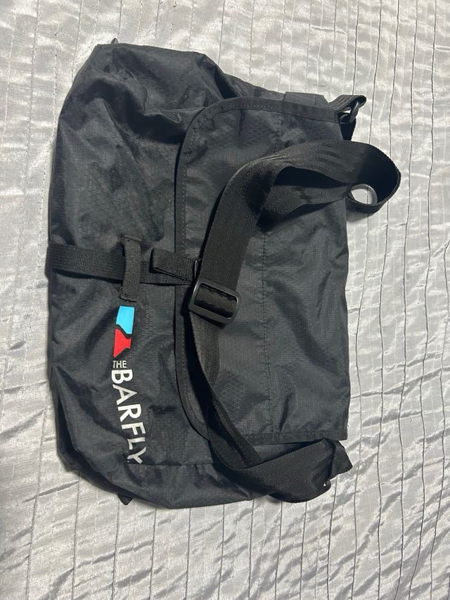 Bolsa mensajero The Barfly negra