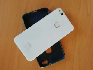 Huawei P9 Lite (Ricambi) + Mouse GXT