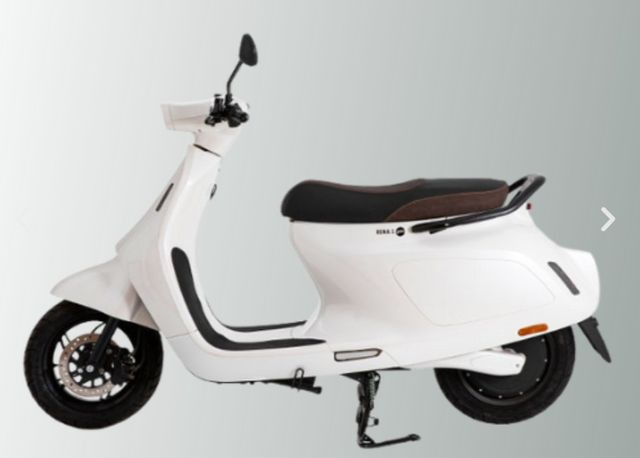 Moto Eléctrica Arena Rena S. Scooter