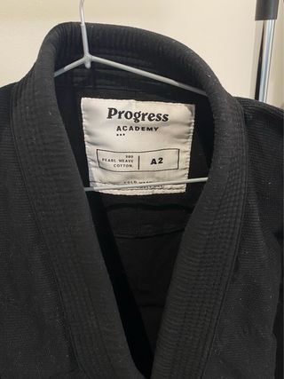 Kimono Jiu-jitsu Negro con cinturón blanco