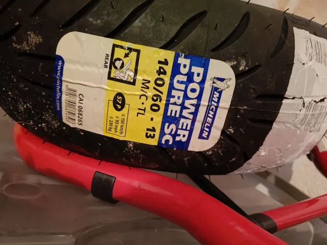 Neumático Scooter Michelin 140/60-13 POWER PURE SC