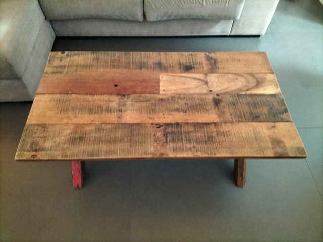 Mesa de centro rústica de madera