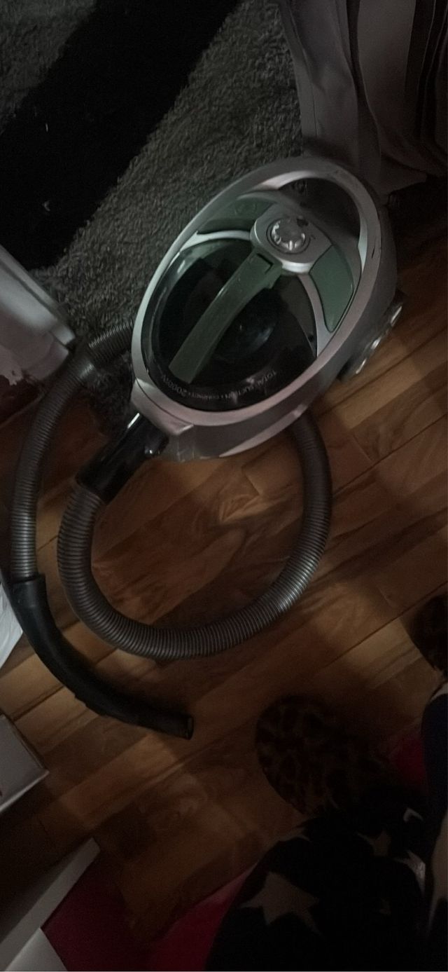 Aspirador Fagor como nuevo con sus recambios