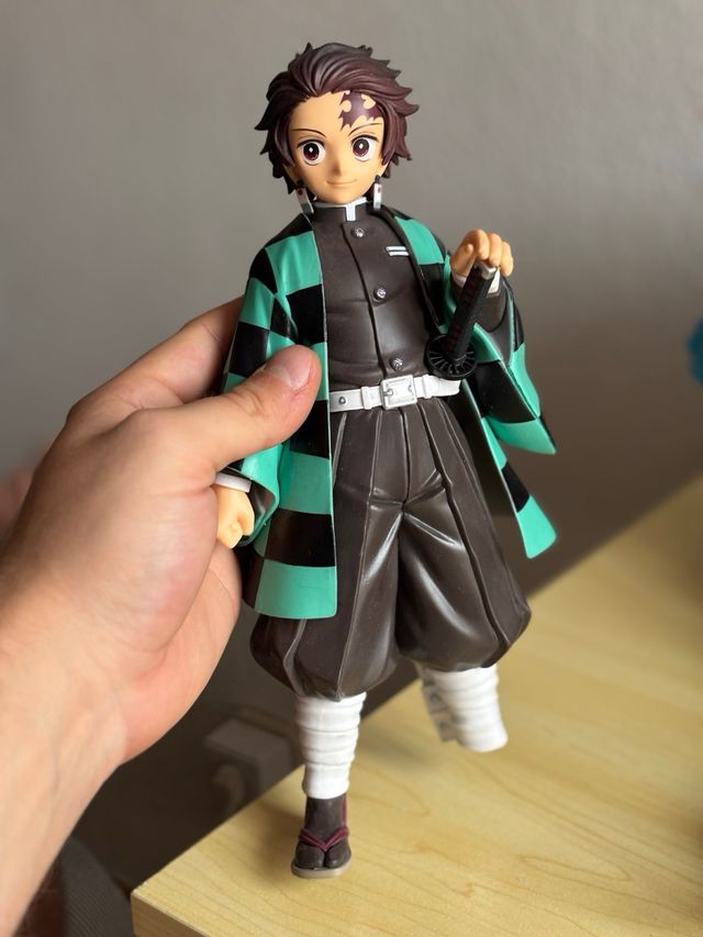 Figuras Demon Slayer. Negociable