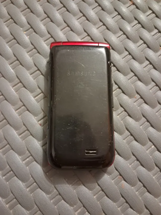 Samsung E2530 Rojo