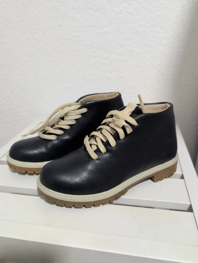 Botas azul oscuro talla 36