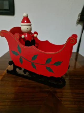 Slitta natalizia in legno decorata