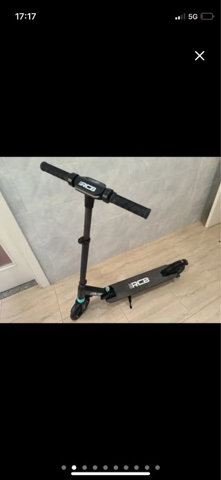 Patinete eléctrico RCB con casco y chaleco