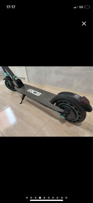 Patinete eléctrico RCB con casco y chaleco