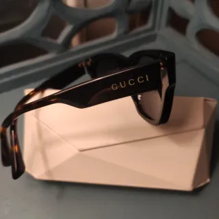 Occhiali da sole donna Gucci neri