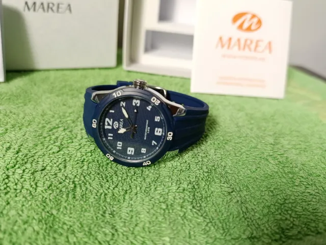 Set Comunione Marea: Orologio e Altoparlante Bluetooth