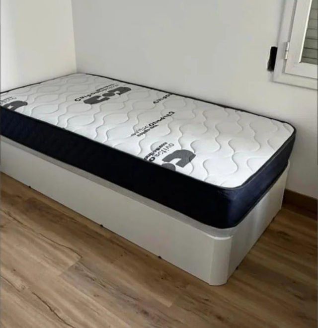 Divano letto pieghevole in legno