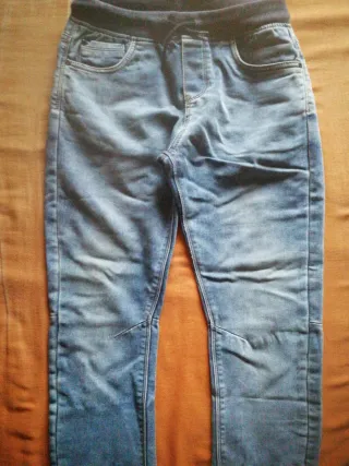 Pantalón vaquero niño T.158