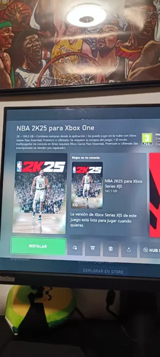 Xbox Series S senza controller con giochi dettagliati