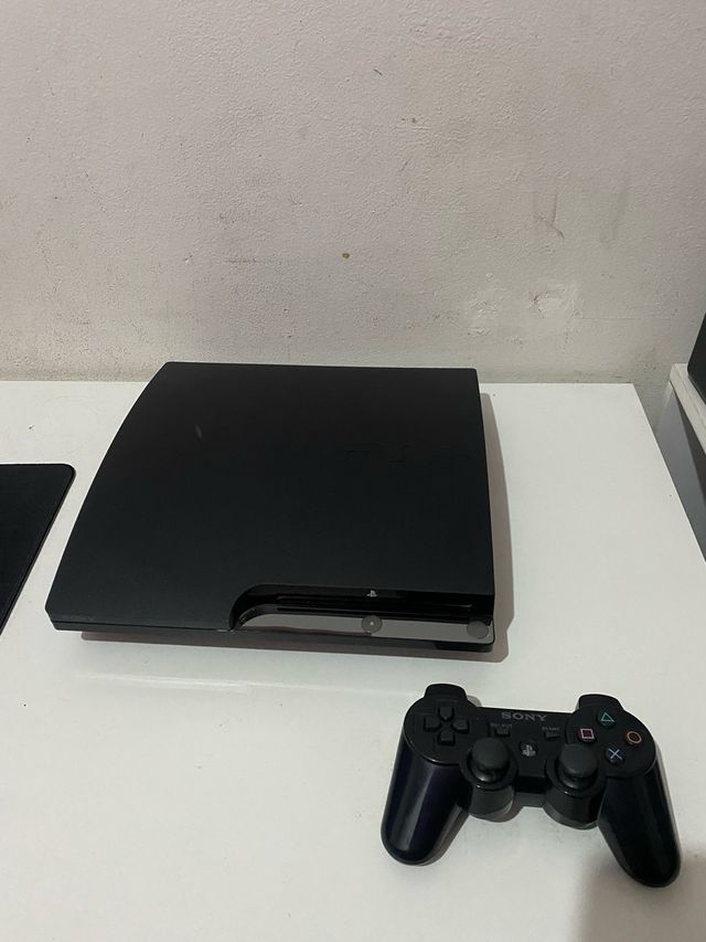 Ps3 Slim 150 GB con controller
