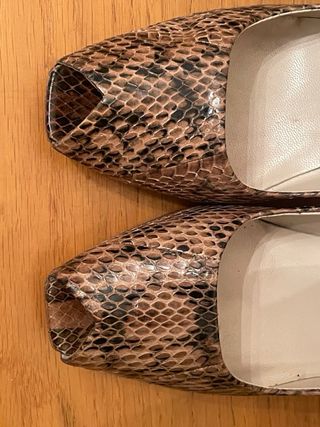 GLORIA ORTIZ -Zapatos tacón estampado serpiente 38