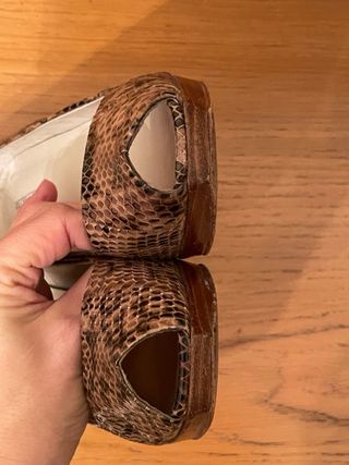 GLORIA ORTIZ -Zapatos tacón estampado serpiente 38