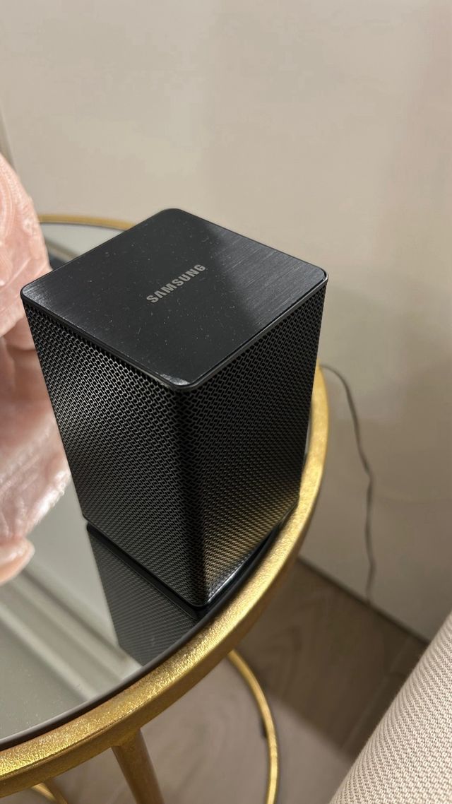 Barra Samsung HW-Q70R Harman Kardon Dolby Atmos