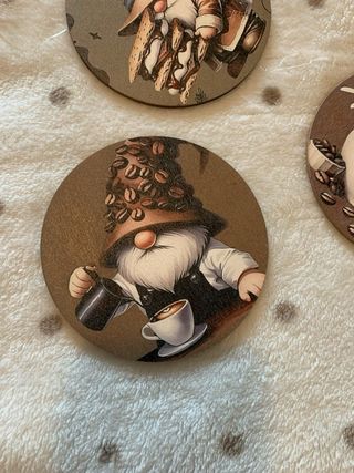 Set sottobicchieri in legno a tema caffè