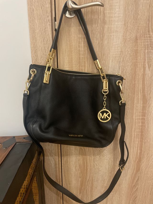 Bolso Michael Kors Piel Negro y Dorado
