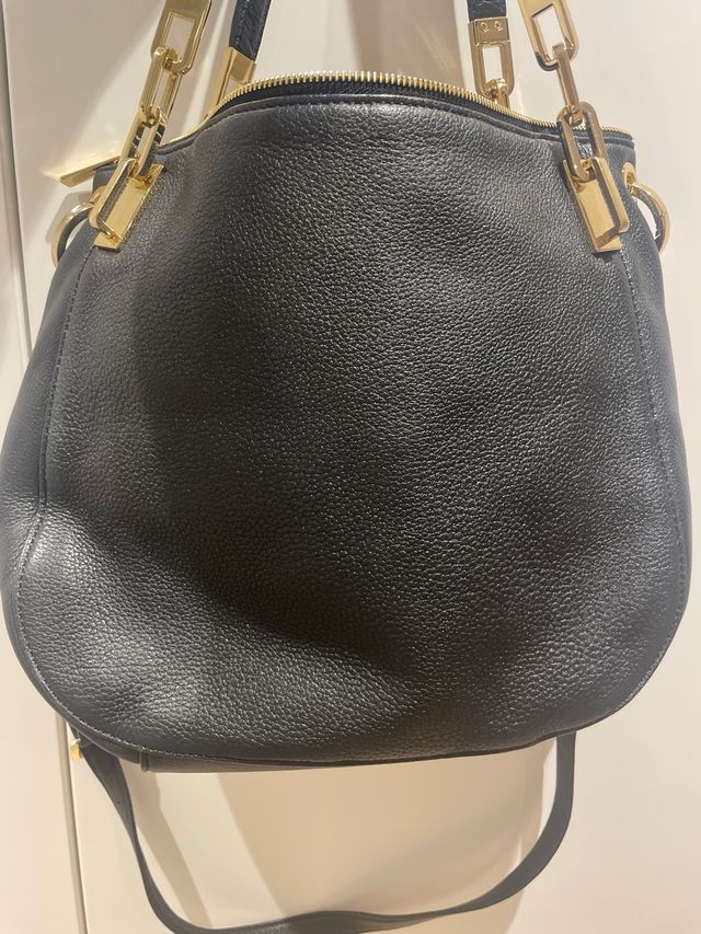 Bolso Michael Kors Piel Negro y Dorado