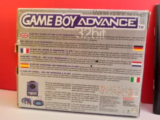 CONSOLA NINTENDO GAMEBOY ADVANCE CON CAJA MORADA