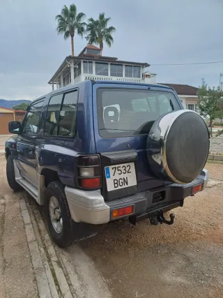 Mitsubishi Montero 2001