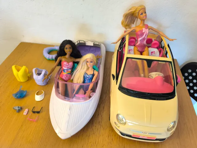 Lote Barbie: Coche, Lancha y 3 Muñecas