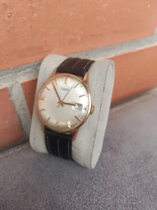 Reloj Titan Automático